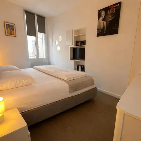 One Bedroom - 12rp2 Appartement *
