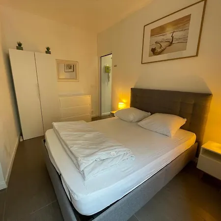 דירה One Bedroom - 12rp2 *