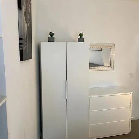 One Bedroom - 12rp2 דירה *