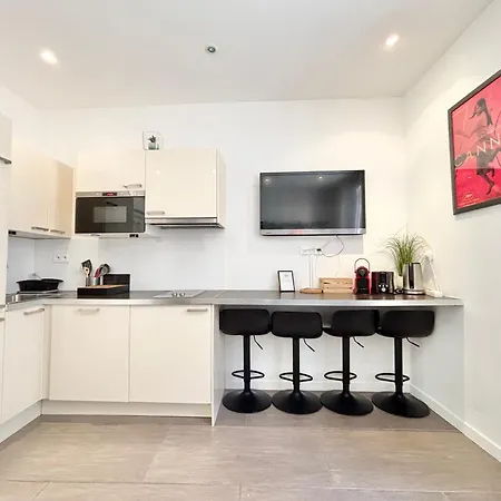One Bedroom - 12rp2